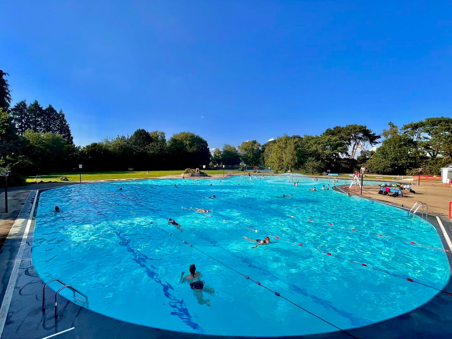 hinksey-outdoor-pool-summer